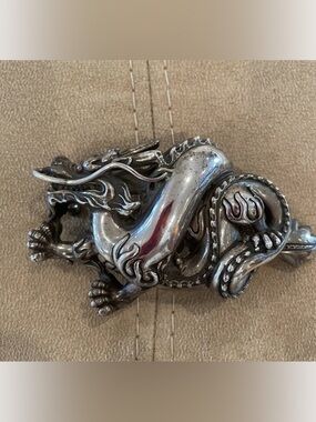 Black Dragon Motif Women's Belt Buckle - Black